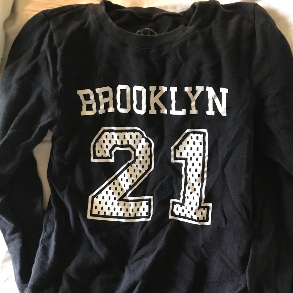 Juniors Sweatshirt, size M